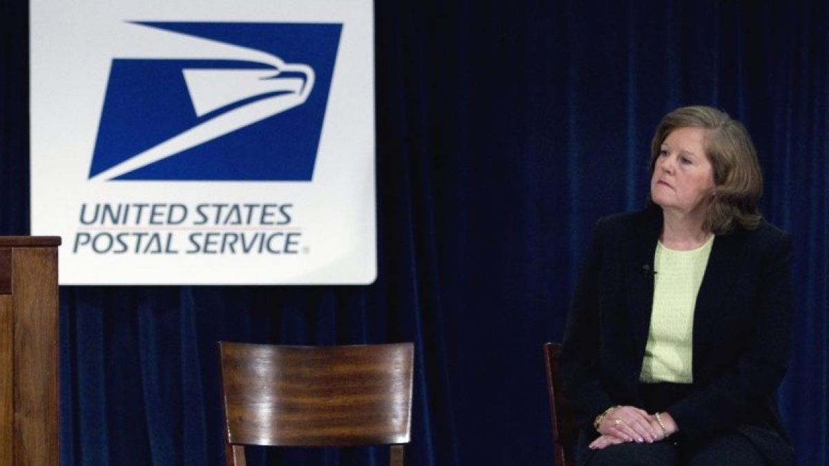 Генеральный почтмейстер США получает зарплату ниже, чем директор Меган Дж. Бреннан. Фото: postaltimes dqxikeidqxidqeant