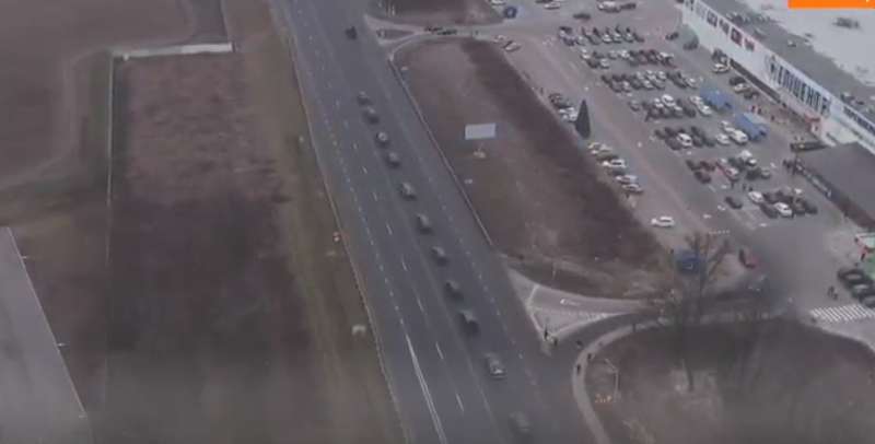 Последний путь жертв крушения самолета МАУ: появились фото траурного кортежа с высоты