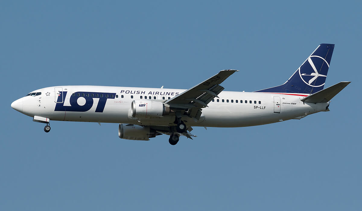 Картинки по запросу Авиалайнер рейса LO755 dqxikeidqxidqeant