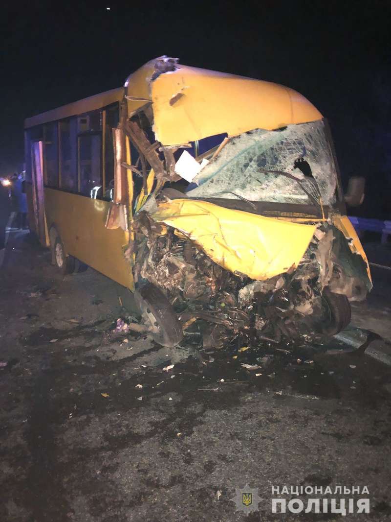 автобус ДТП в Николаевской области dqxikeidqxidqrant