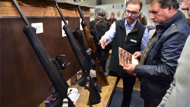         Blaser R8 dqxikeidqxidqeant