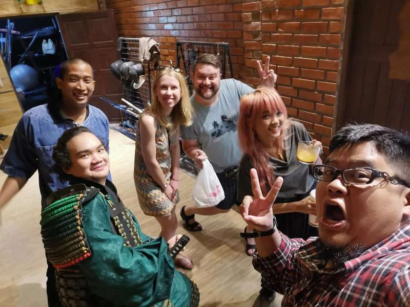 Фото Сергея с супругой (по середине) из Таиланда dqxikeidqxidqeant