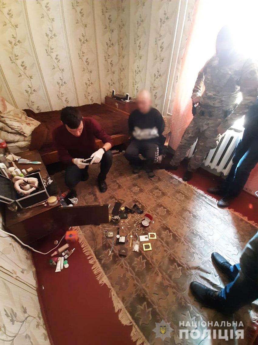 поліція, затримання, злодії, група, квартири, крадіжки dqxikeidqxidqrant