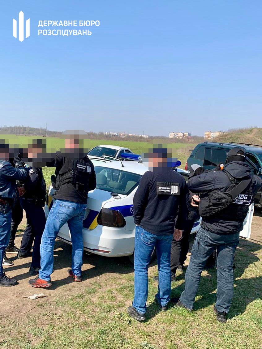 В Одессе копы требовали от дилера продавать их наркотики dqxikeidqxidqrant