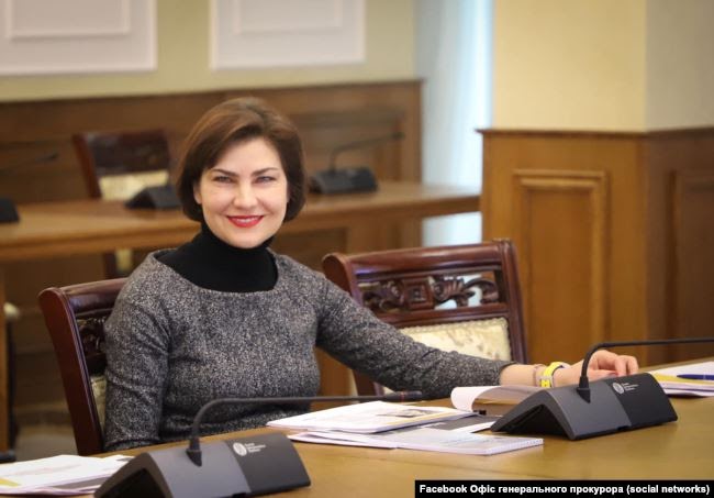 Таким чином, ніколи не обіймаючи посад в правоохоронних органах – лише за рік у політиці Ірина Венедіктова очолила один з найважливіших серед них