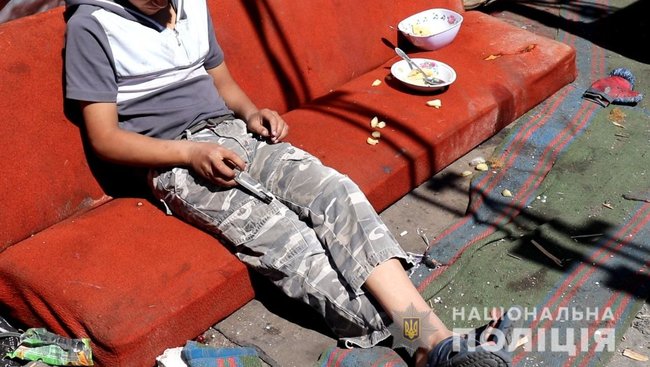 25 заÑобÑÑÑан Ñз ÐакаÑпаÑÑÑ, ÑеÑед ÑкиÑ
дÑÑи, виÑвили на звалиÑÑ Ð² ХеÑÑонÑ, - ÐаÑполÑÑÑÑ 02 dqxikeidqxidqeant