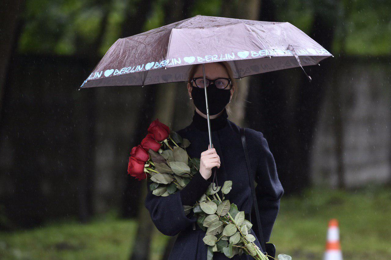 С погибшим нардепом Давыденко попрощались в Феофании: появились первые фото и видео