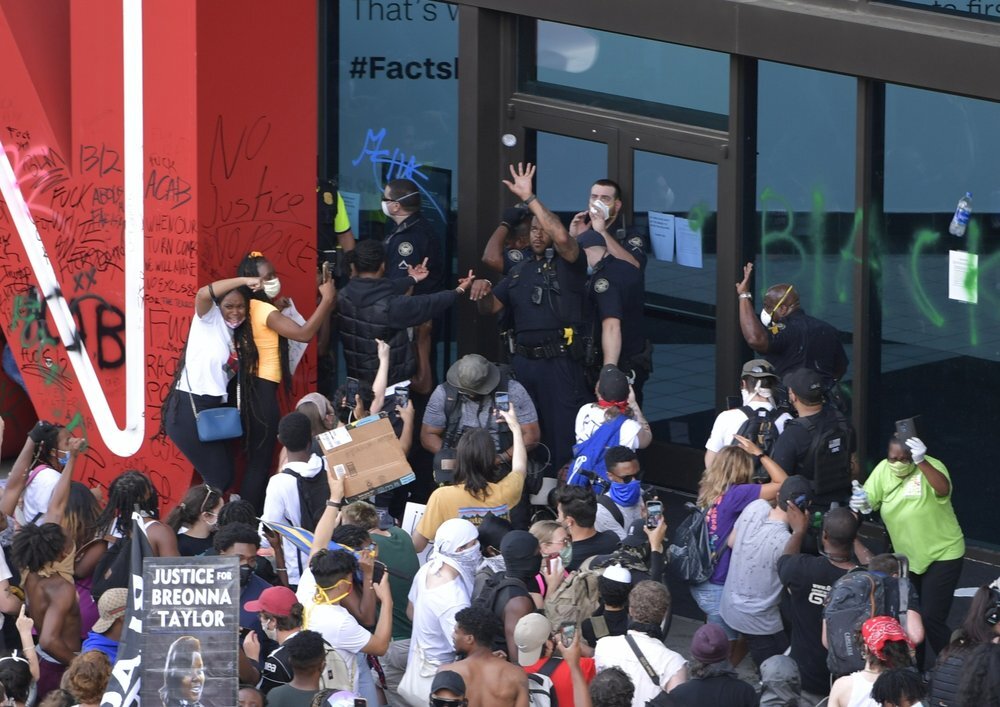 Протесты в США после смерти Джорджа Флойда