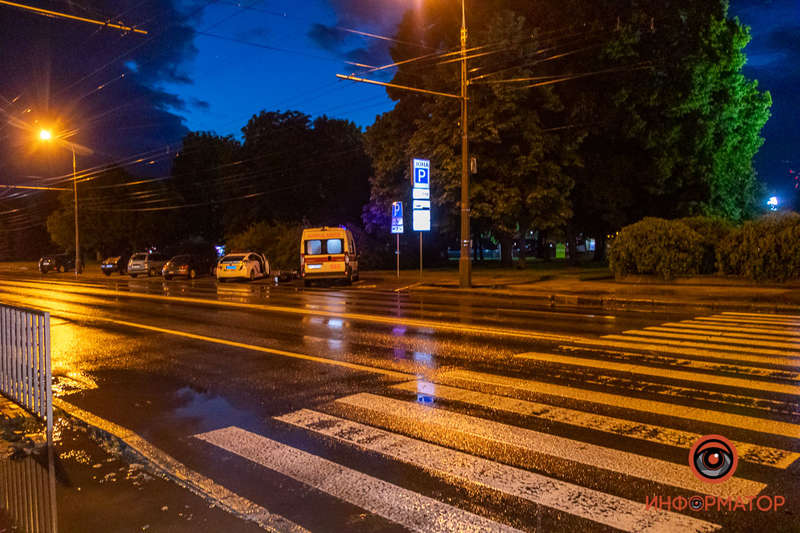 Девушки переходили дорогу dqxikeidqxidqrant