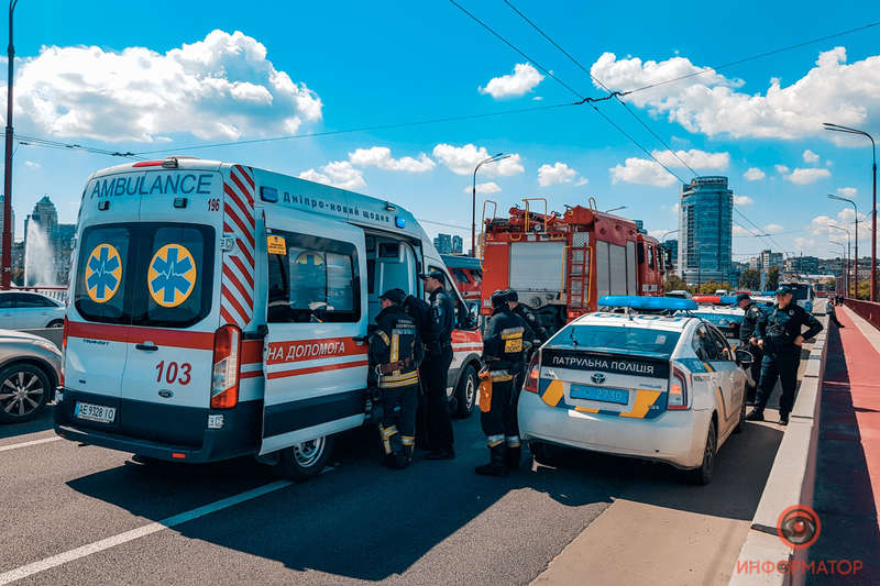 Сейчас на месте находятся медики, спасатели и полицейские dqxikeidqxidqeant