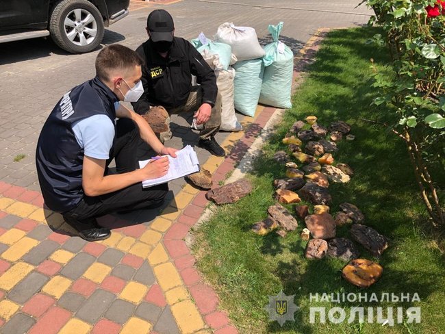   858     $1,2    02 dqxikeidqxidqrant