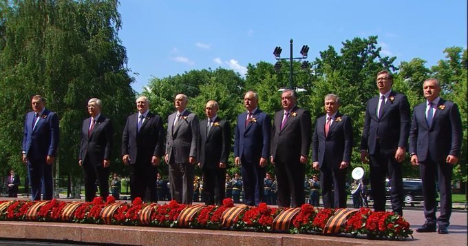 Twitter /  dqxikeidqxidqrant