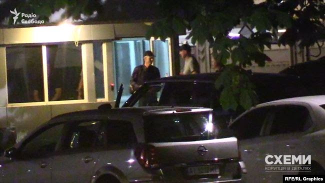 Виявилося, що це з Великої Британії прилетів мільйонер і давній знайомий президента Зеленського Валерій Хорошковський