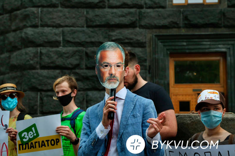 Киев_митинг_Шкарлет