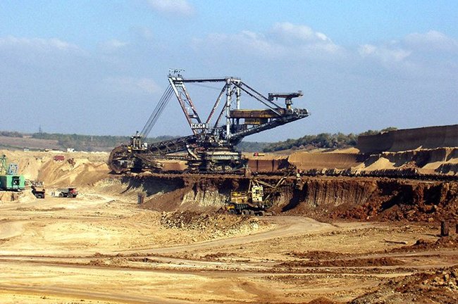 Які олігархи контролюють стратегічні держпідприємства 04 Які олігархи контролюють стратегічні держпідприємства 04