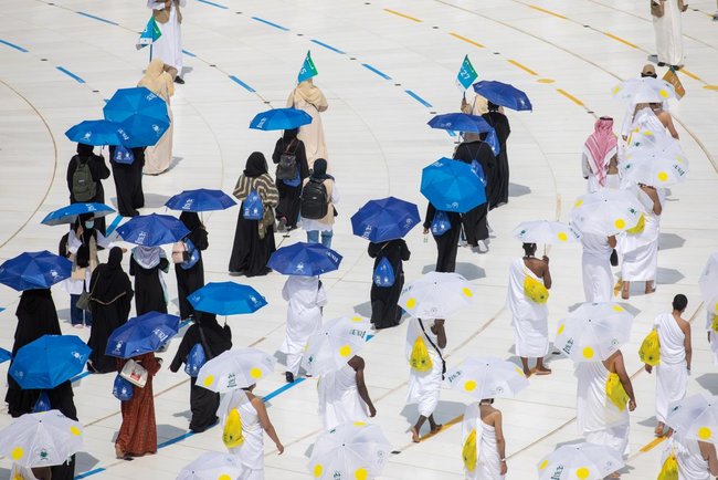 Хадж в условиях COVID-19: в Мекку пустили только 1000 паломников 06 Хадж в условиях COVID-19: в Мекку пустили только 1000 паломников 06