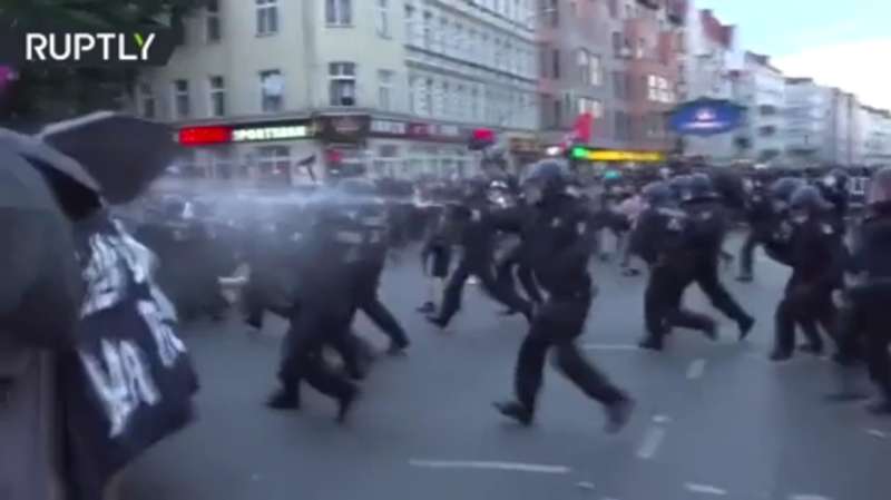 Антикоронавирусный протест dqxikeidqxidqrant