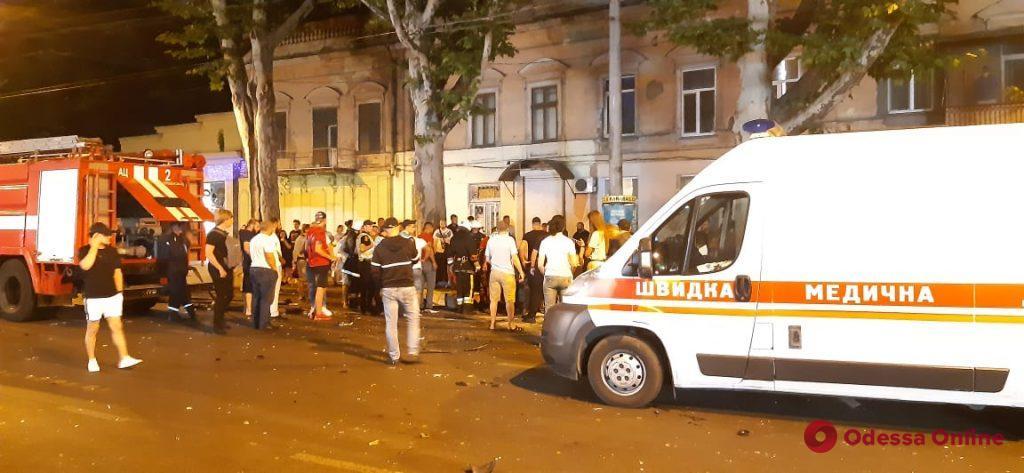 В аварії є постраждалі / фото Одеса.онлайн