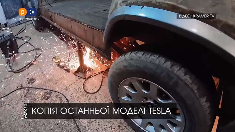    Citroen,     Tesla Cybertruck.