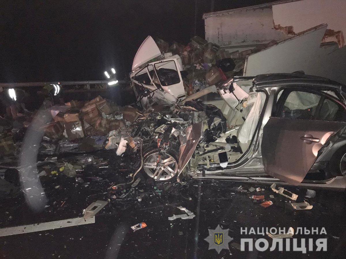 Трагическое ДТП под Полтавой: из всей семьи выжила только женщина Трагическое ДТП под Полтавой: из всей семьи выжила только женщина dqxikeidqxidqrant