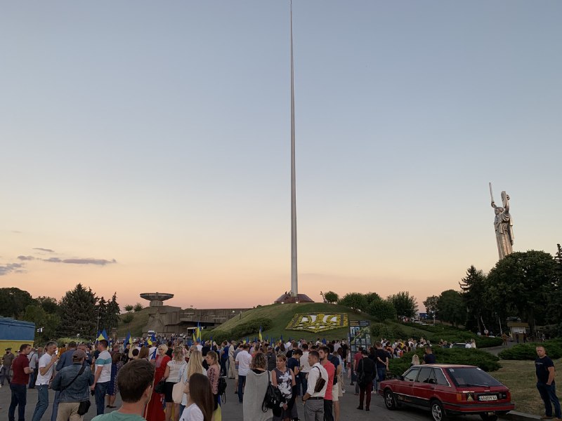 В Киеве скоро поднимут самый большой флаг dqxikeidqxidqrant