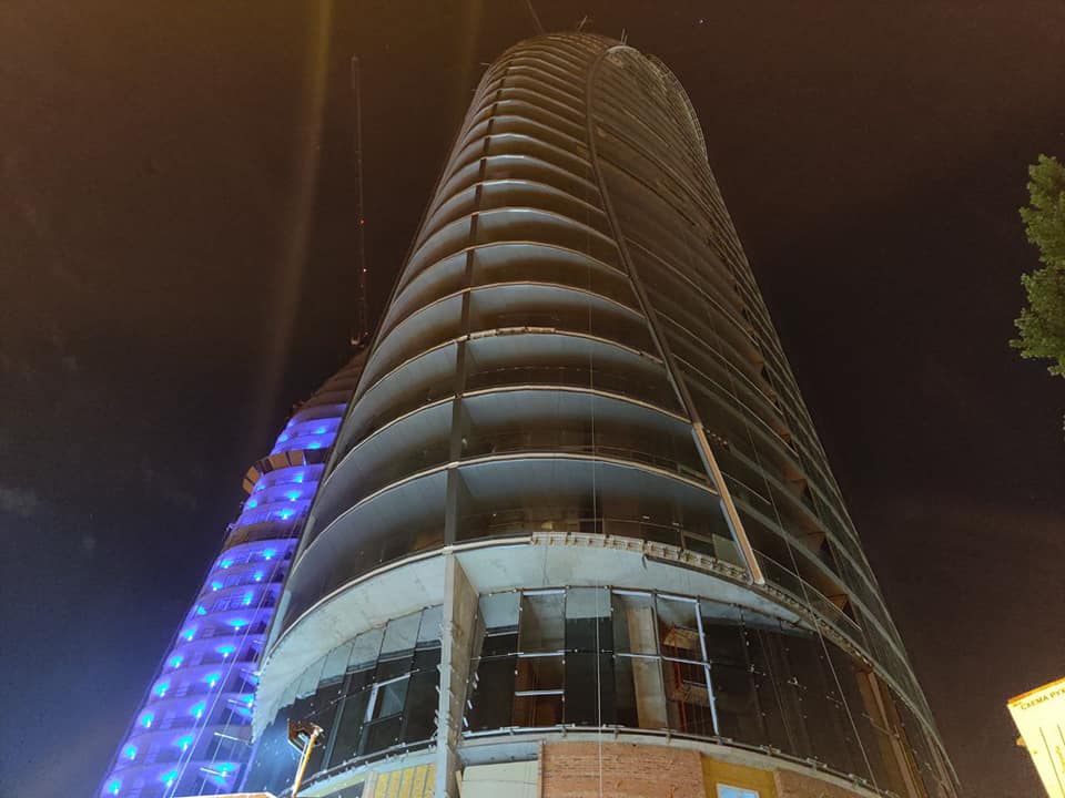   Taryan Towers. : Facebook / 