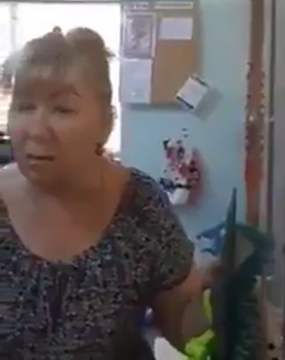 Продавщица, которая назвала Украину "русской" землей. dqxikeidqxidqrant