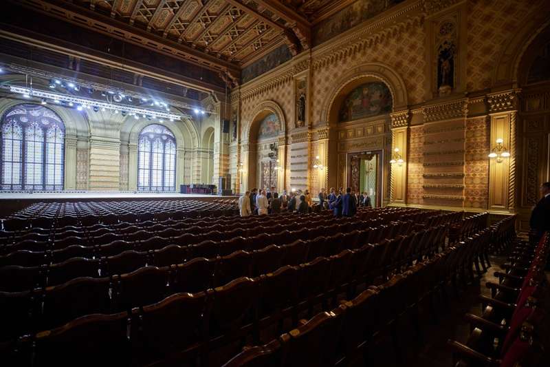 В 2021 году в рамках "Большой стройки" начнется реконструкция Одесской филармонии - Зеленский. Фото: Офис президента dqxikeidqxidqeant