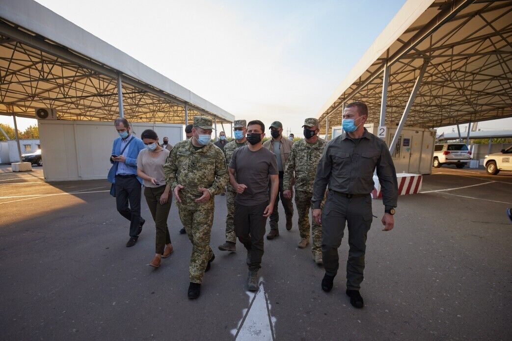 Зеленский проверил КПВВ "Майорск".