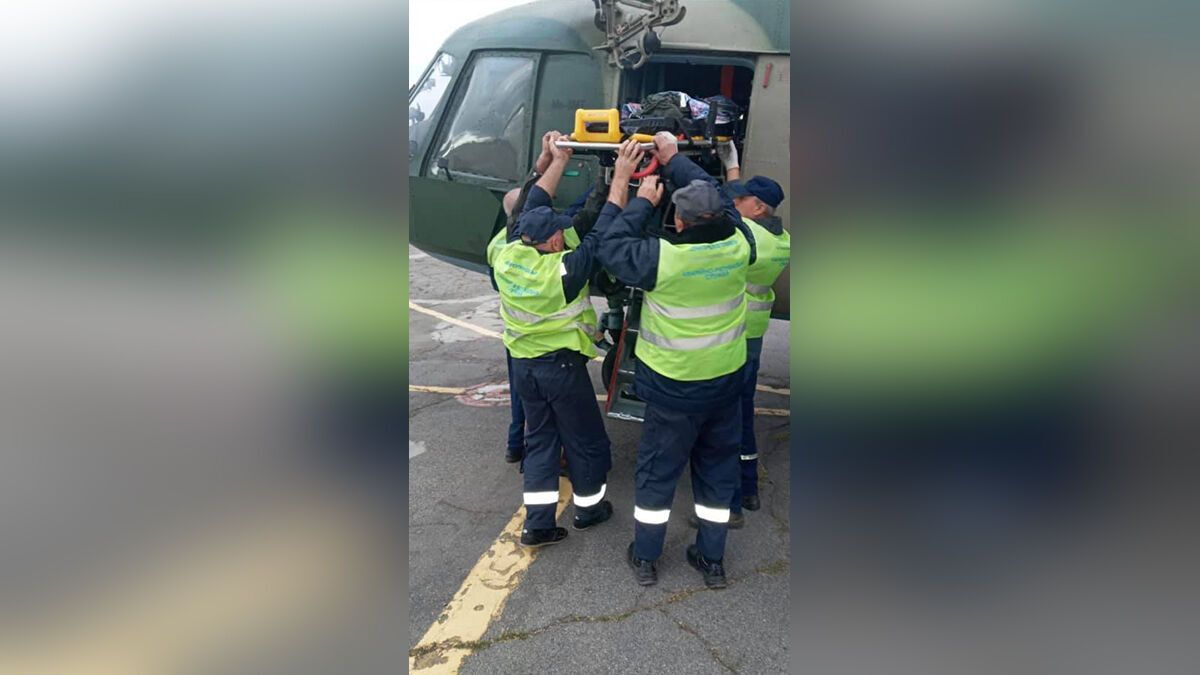 Егора военным самолетом доставили в Днепр.