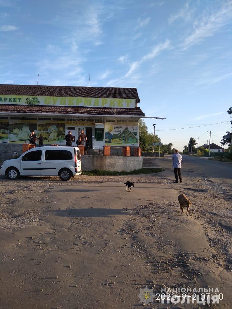 На кордоні затримали банду рецидивістів, які поцупили з банкоматів понад три мільойни. ФОТО, ВІДЕО