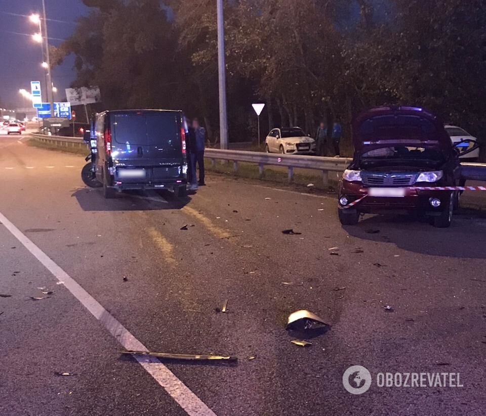 В аварии погибла женщина, ее детей госпитализировали