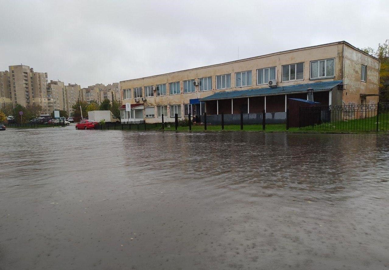 В Киеве прошел ливень. dqxikeidqxidqeant