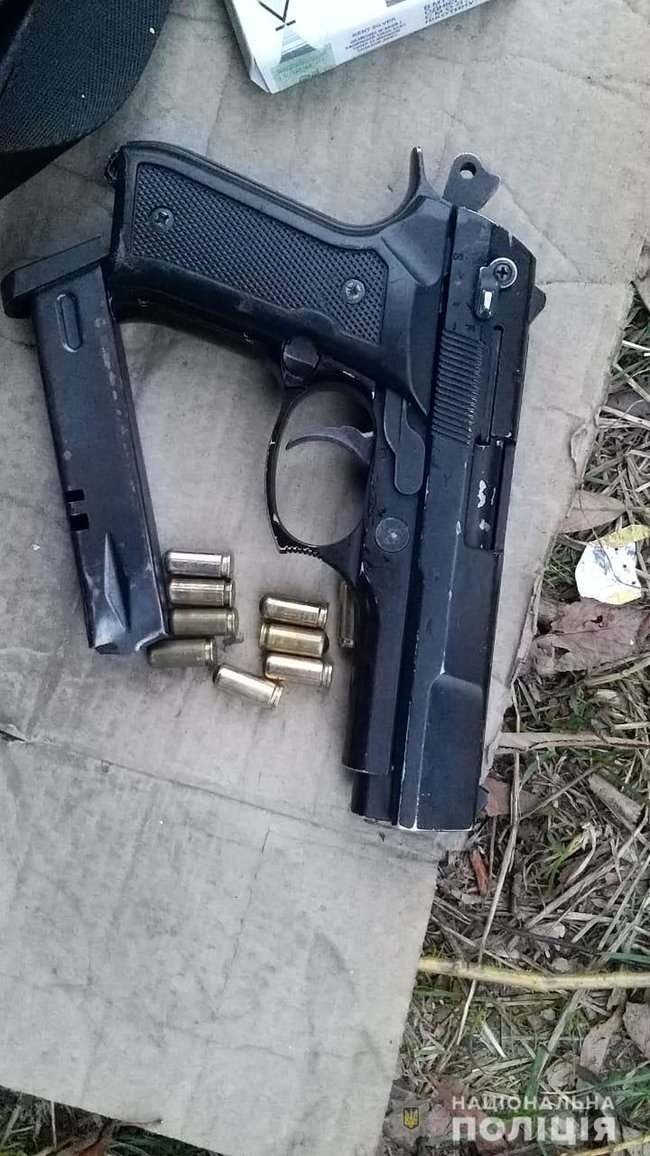 Трое вооруженных граждан Азербайджана задержаны в Харькове, - Нацполиция 02 Трое вооруженных граждан Азербайджана задержаны в Харькове, - Нацполиция 02 dqxikeidqxidqeant