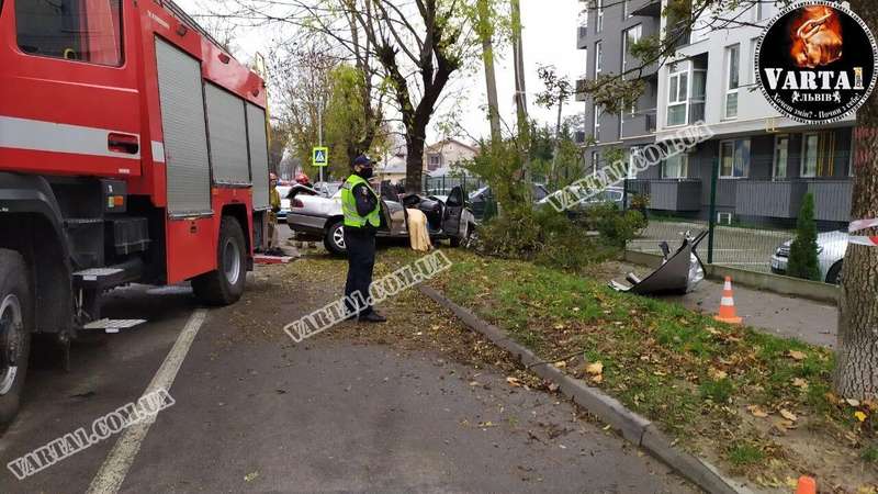 Сотрудники ГосЧС деблокировали тело