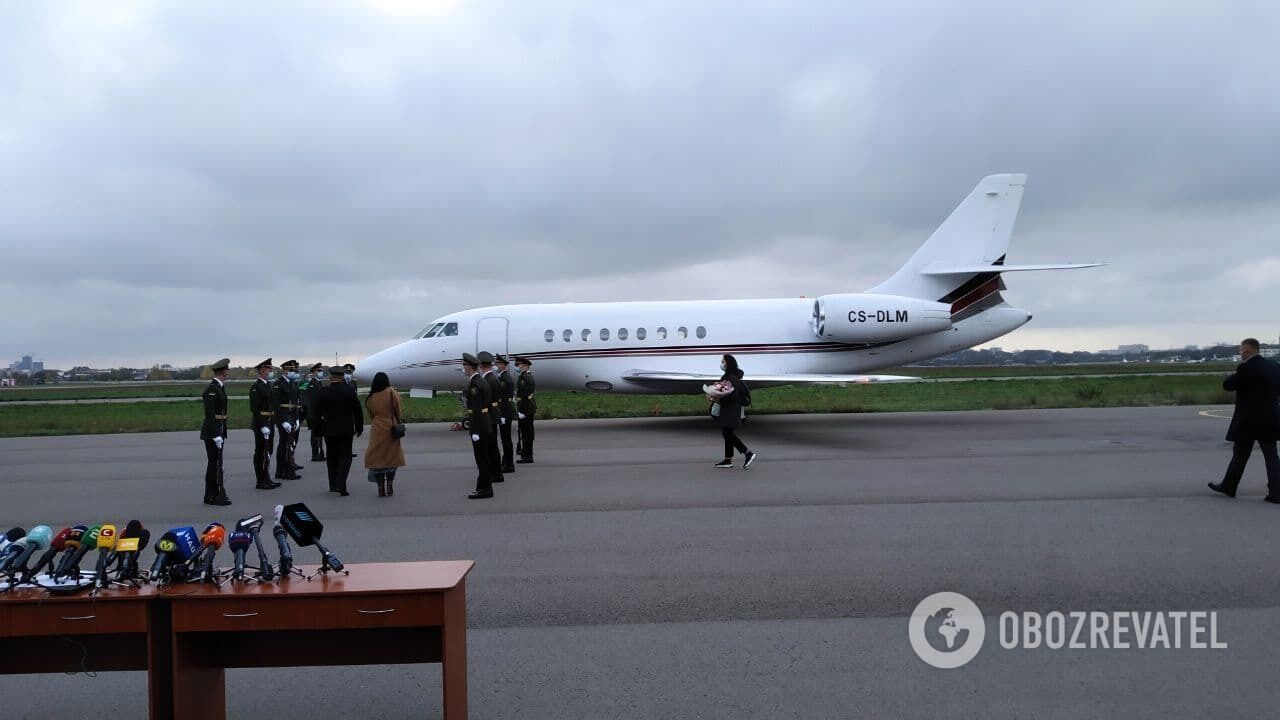 Самолет с Маркивым.