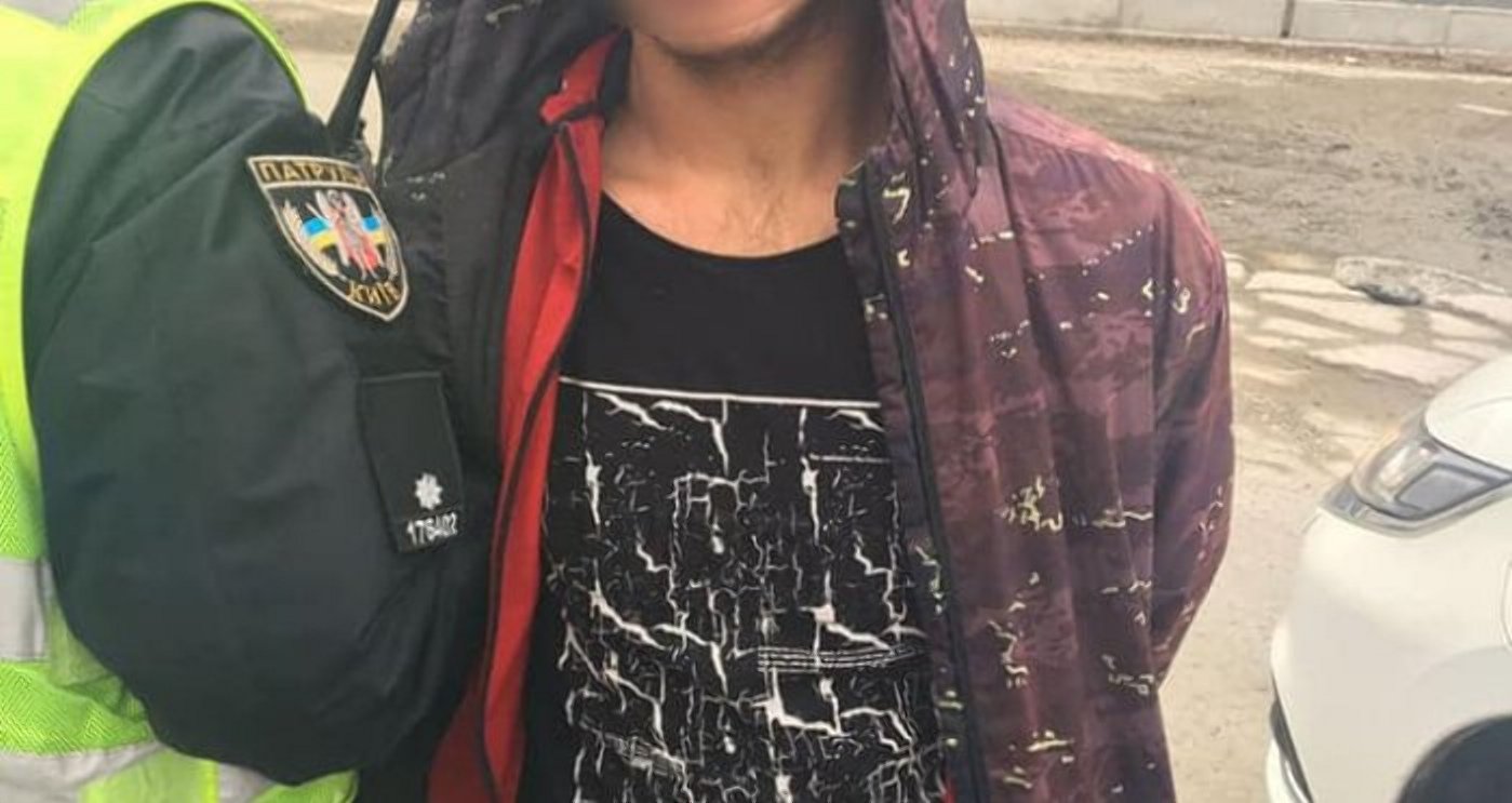 В Киеве 18-летний парень за ночь порезал шины 50 автомобилей В Киеве 18-летний парень за ночь порезал шины 50 автомобилей dqxikeidqxidqeant