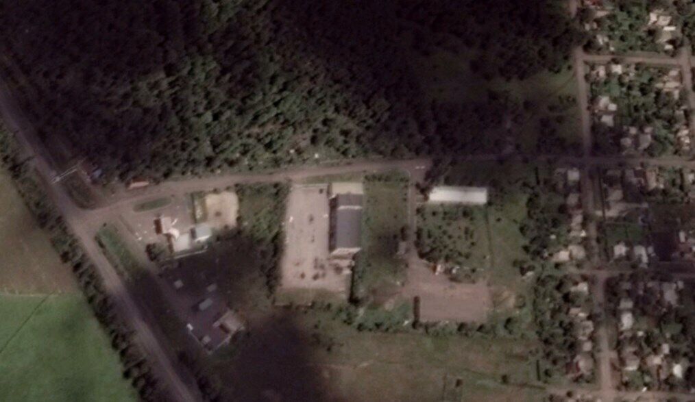 В июле 2014 года грузовиков уже не было.