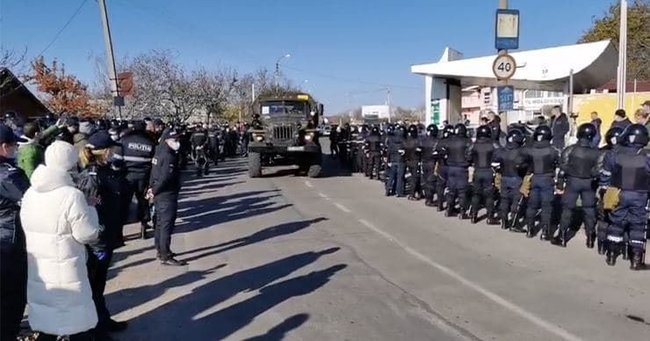 В Молдове выбирают президента, из Приднестровья массово подвозят избирателей 01 В Молдове выбирают президента, из Приднестровья массово подвозят избирателей 01 dqxikeidqxidqeant
