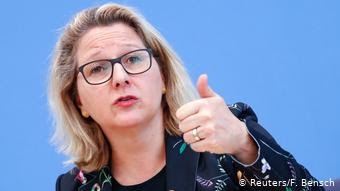 Голова міністерства довкілля Свеня Шульце - серед антирекордсменів Голова міністерства довкілля Свеня Шульце - серед антирекордсменів