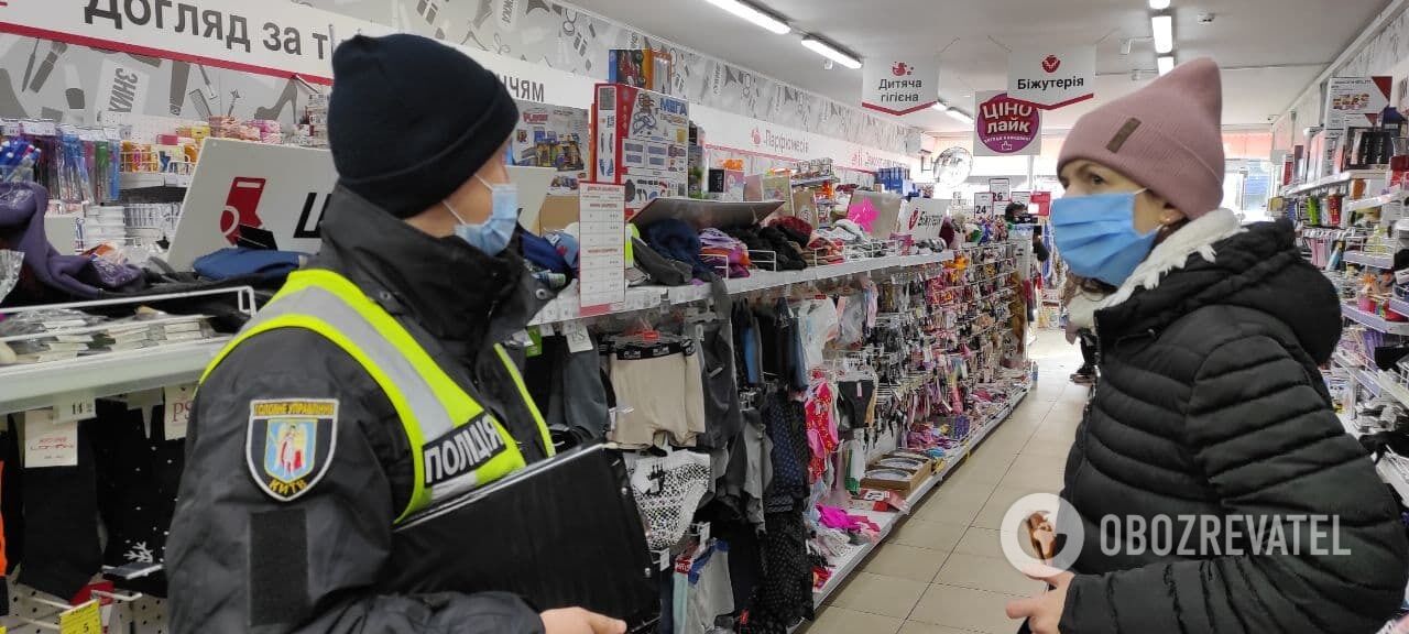 Должны были открыться только продуктовые магазины, аптеки и автозаправки