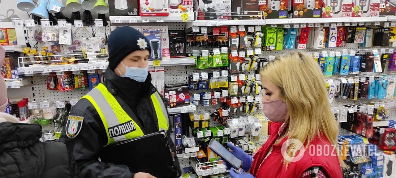 Остальные магазины должны закрыть свои двери до понедельника