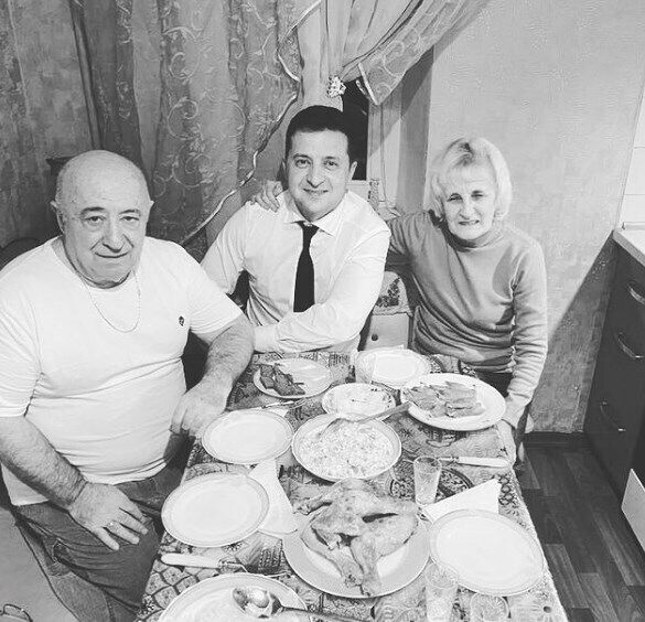 Президент опубликовал фото с родителями. dqxikeidqxihuant