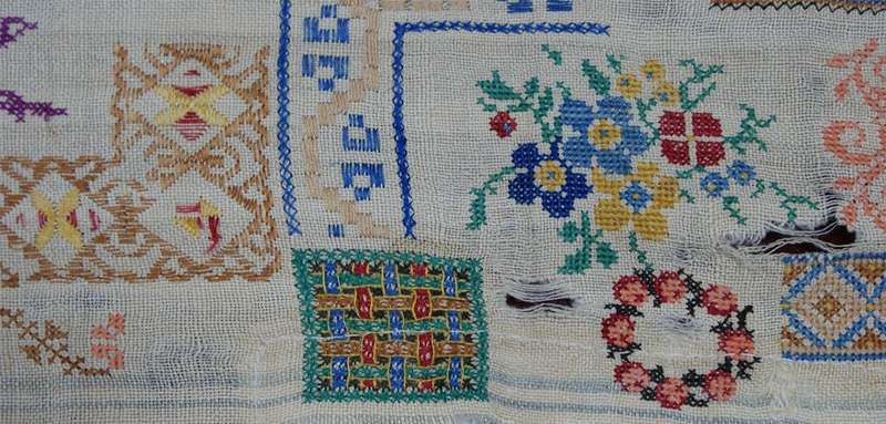 На полотне собрано более 200 узоров со всей Украины. dqxikeidqxidqrant