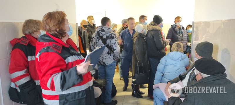 Врачи работают круглосуточно.