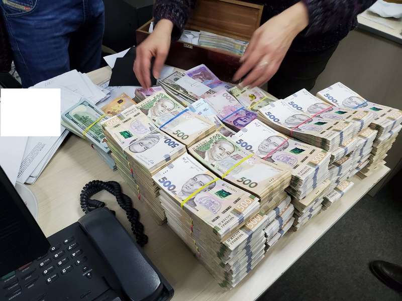 Государственная фискальная служба разоблачила менеджмент сети пиццерий