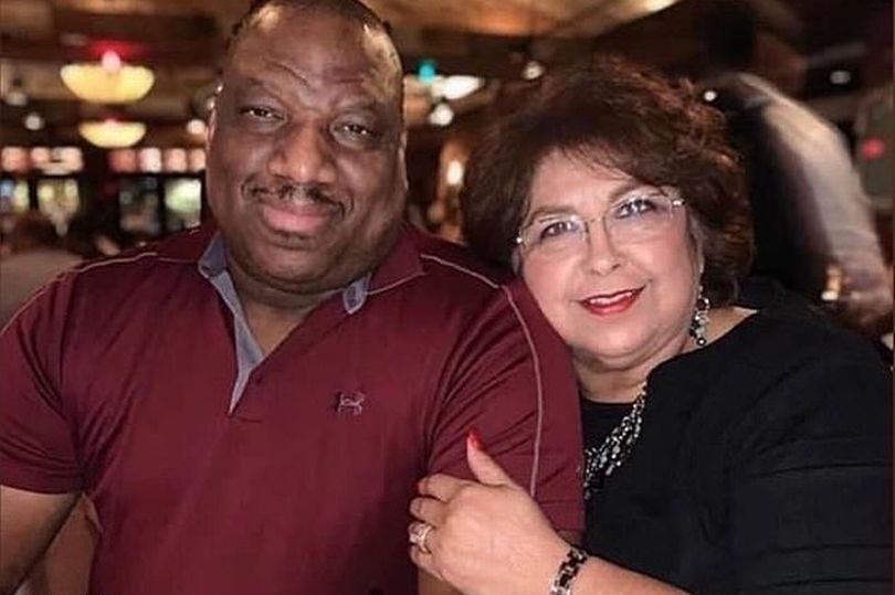 61-летний Пол Блэквелл и 65-летняя Мэри Блэквелл dqxikeidqxidqeant