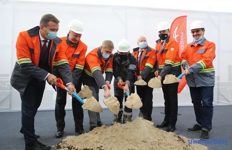   2020   «̳  г»       .       $250 