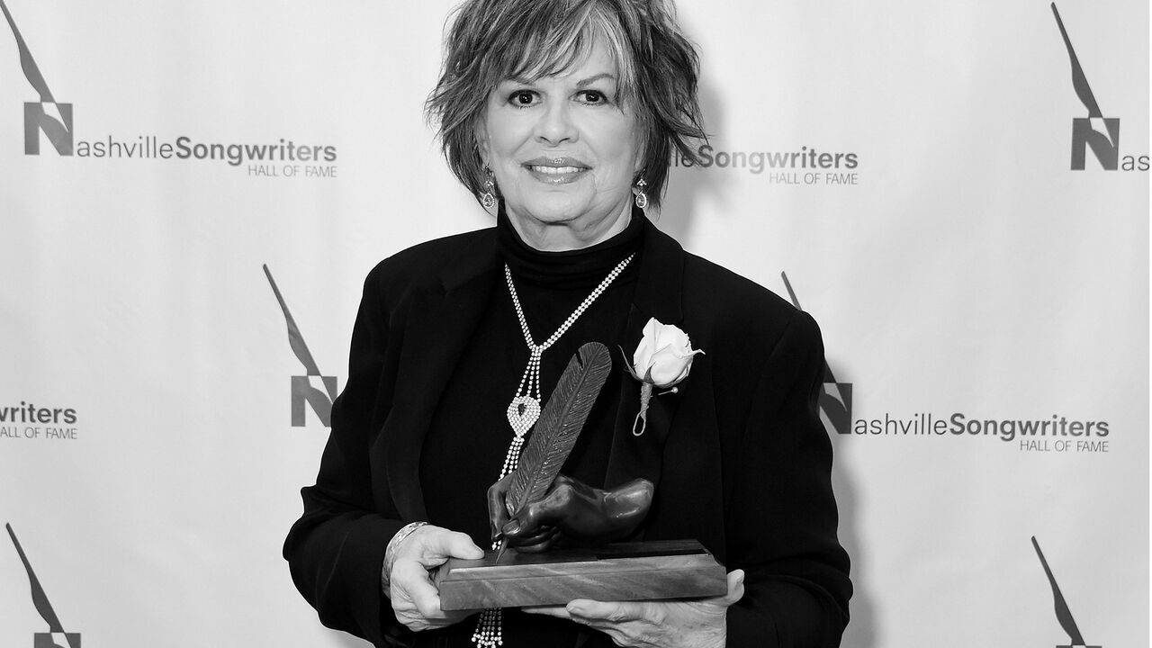 Кейти Ослин dqxikeidqxidqrant