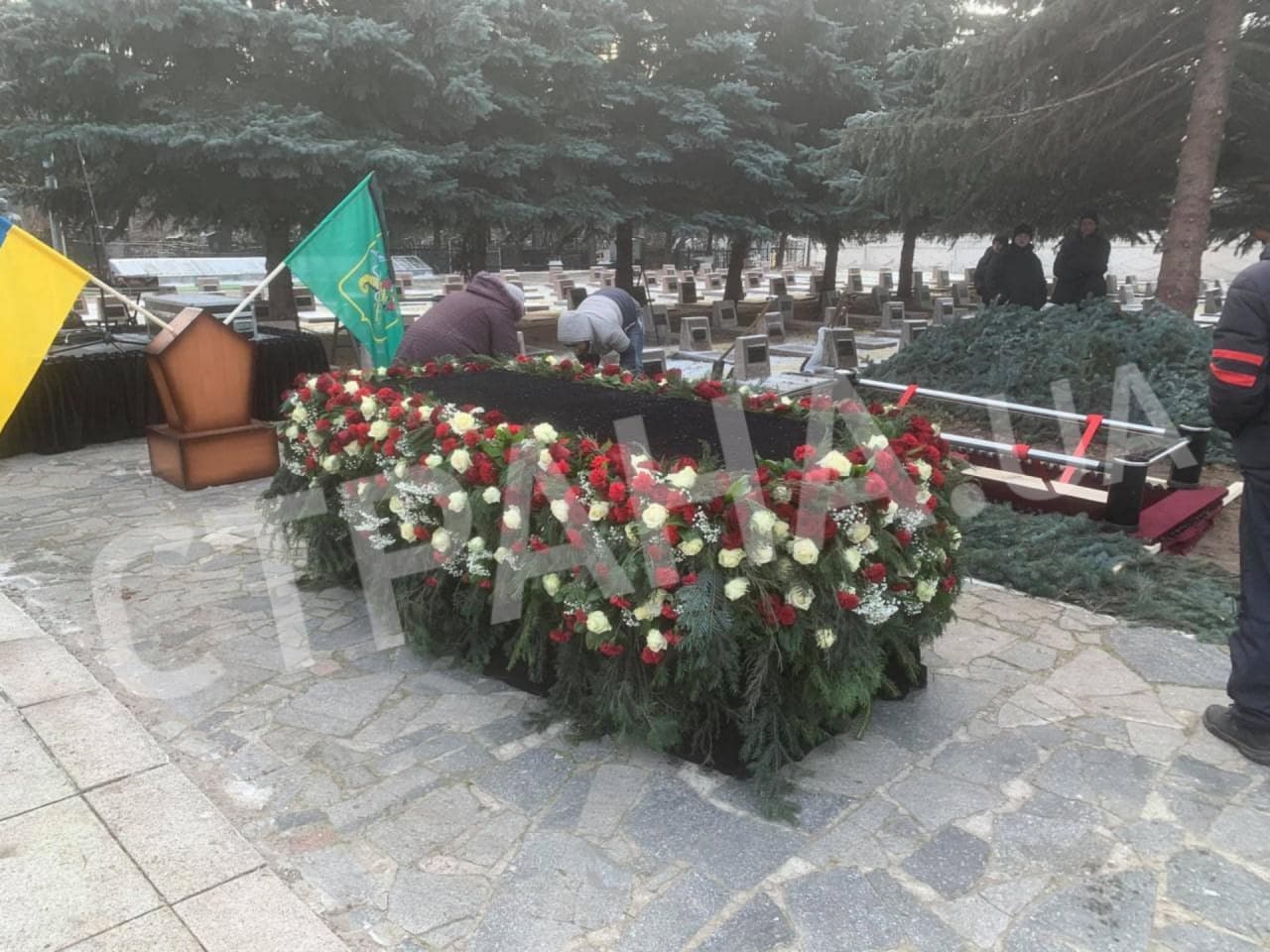 Геннадия Кернеса похоронят на городском кладбище №2